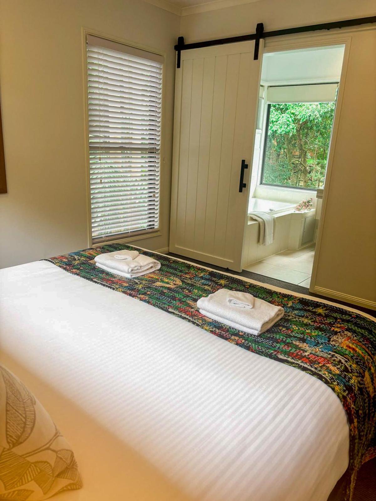 Tranquil Getaways On Obi Maleny Hotel Bilik gambar
